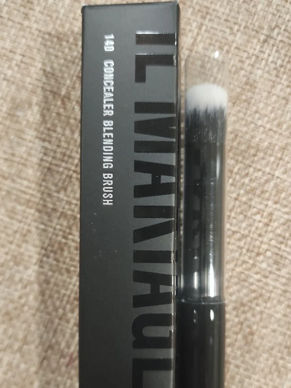Il Makiage Concealer Blending Brush